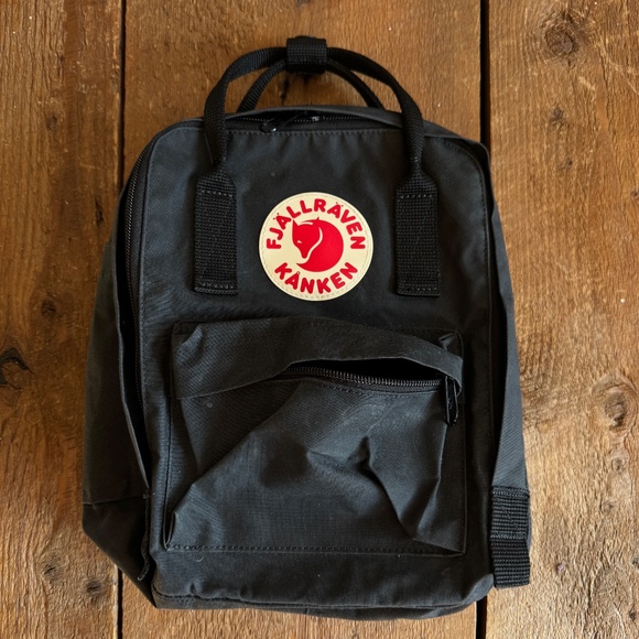 Fjallraven Kanken Mini Backpack Black - Picture 8 of 11